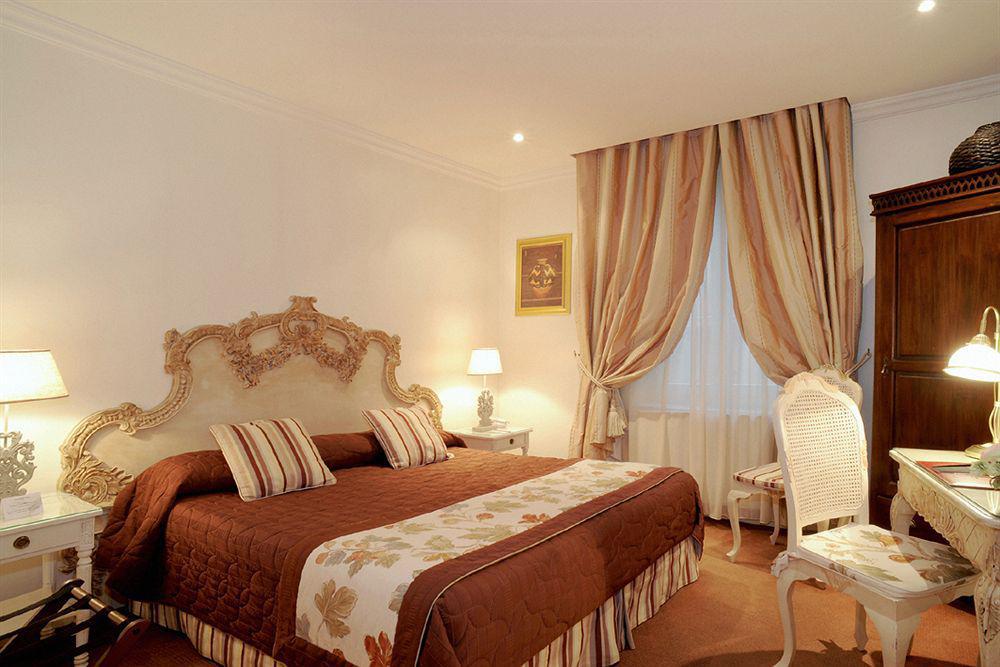 Grand Hotel Des Terreaux Лион Экстерьер фото