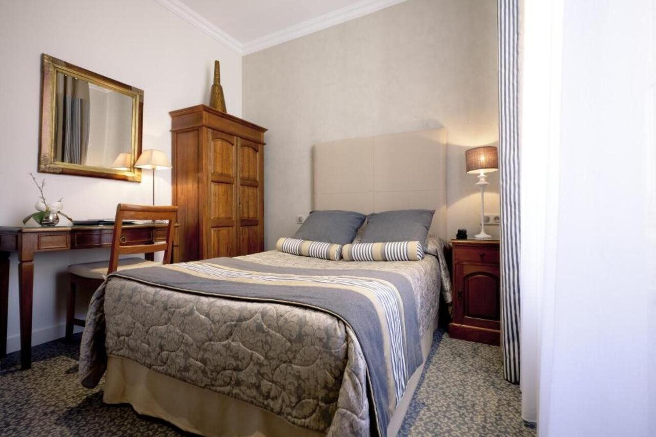 Grand Hotel Des Terreaux Лион Экстерьер фото