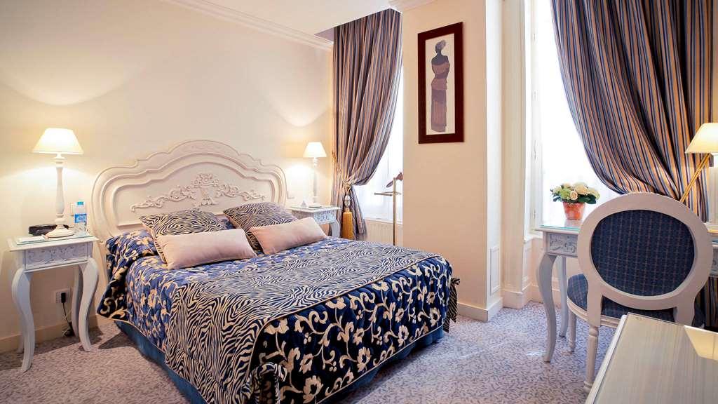 Grand Hotel Des Terreaux Лион Номер фото